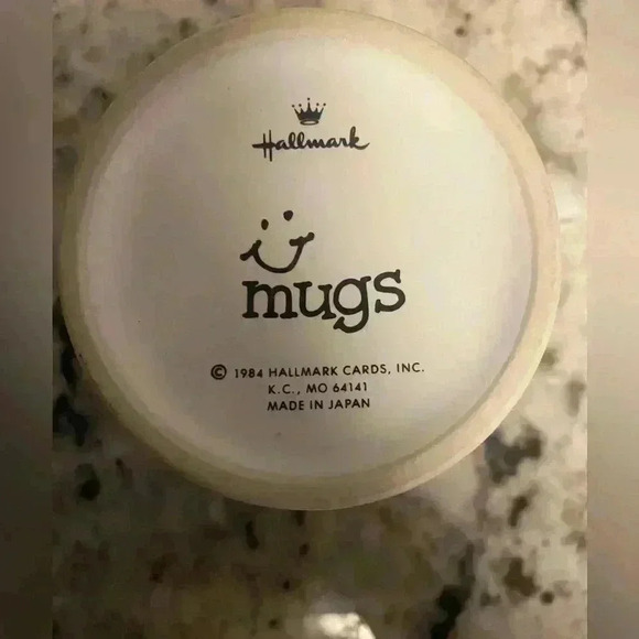 Vintage 1984 Hallmark  Sister Mug 3” diameter x 3 1/2” tall no chips or cracks - Picture 4 of 4